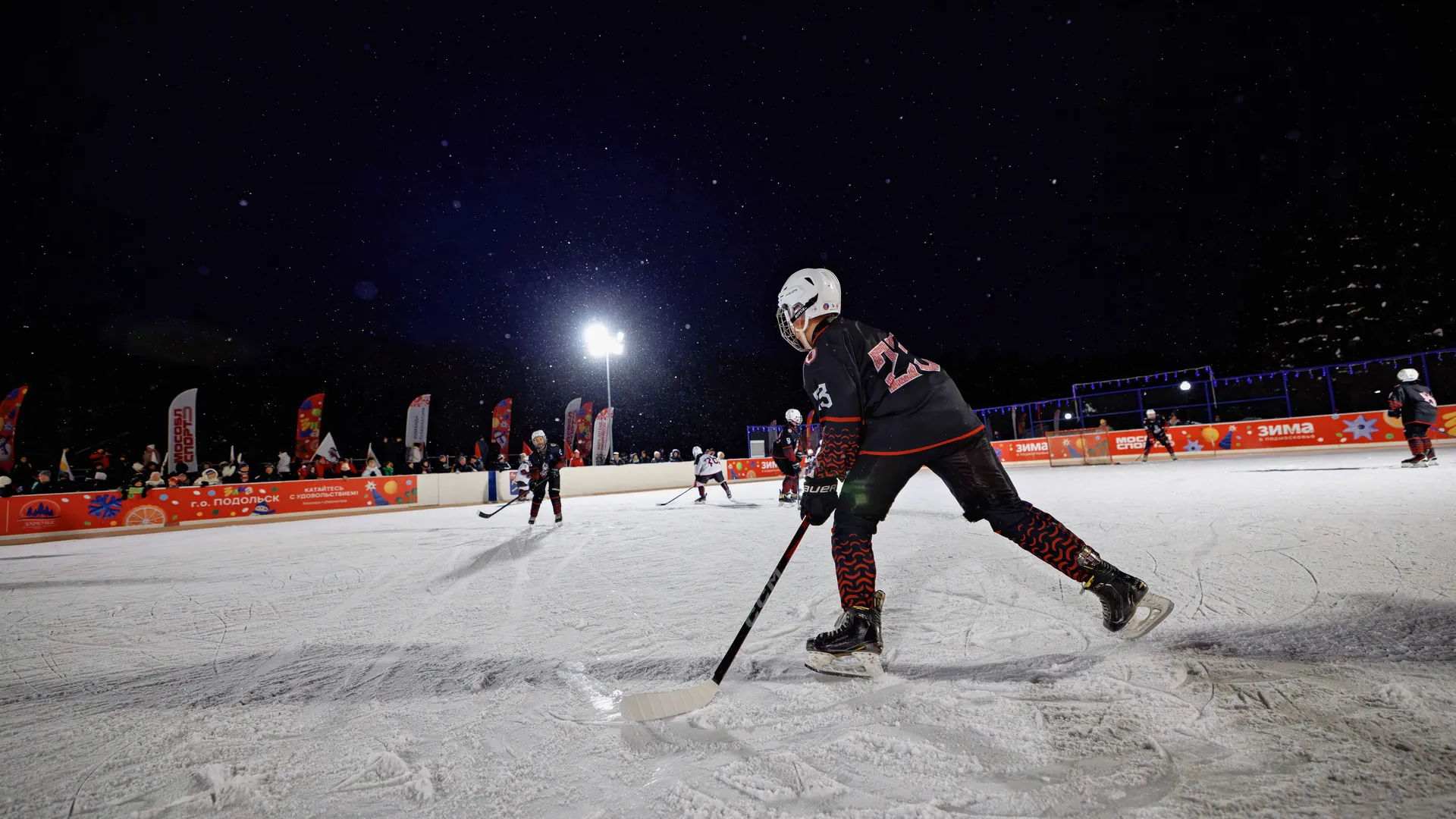 Мастер-класс для юных хоккеистов от обладателя Кубка Гагарина Сергея Конькова в Реутове