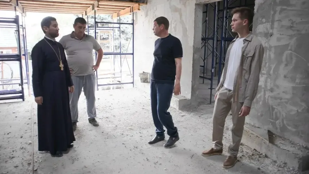 Андрей Дорошенко (второй справа) и его сын Эльдар (крайний справа)/Telegram-канал Андрея Дорошенко