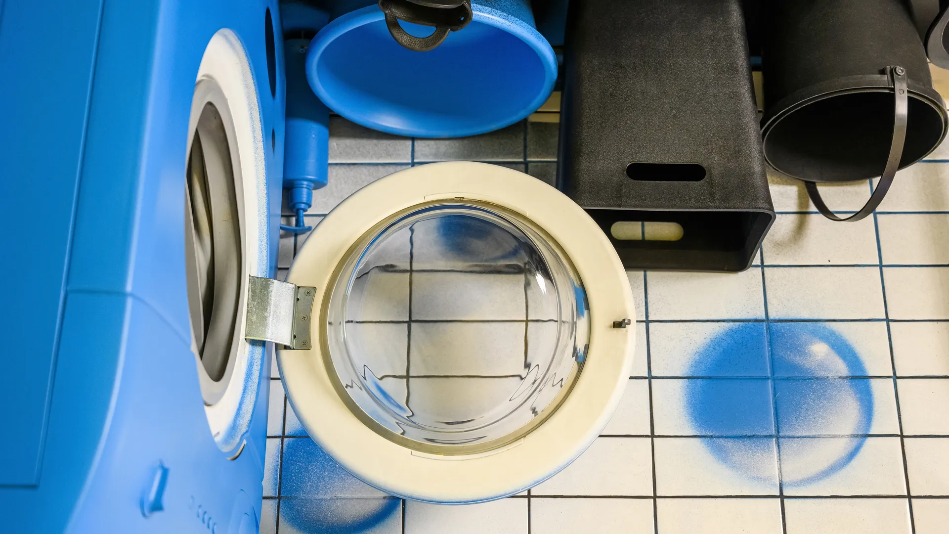 Перевернутый дом в Раменском городском парке культуры и отдыха