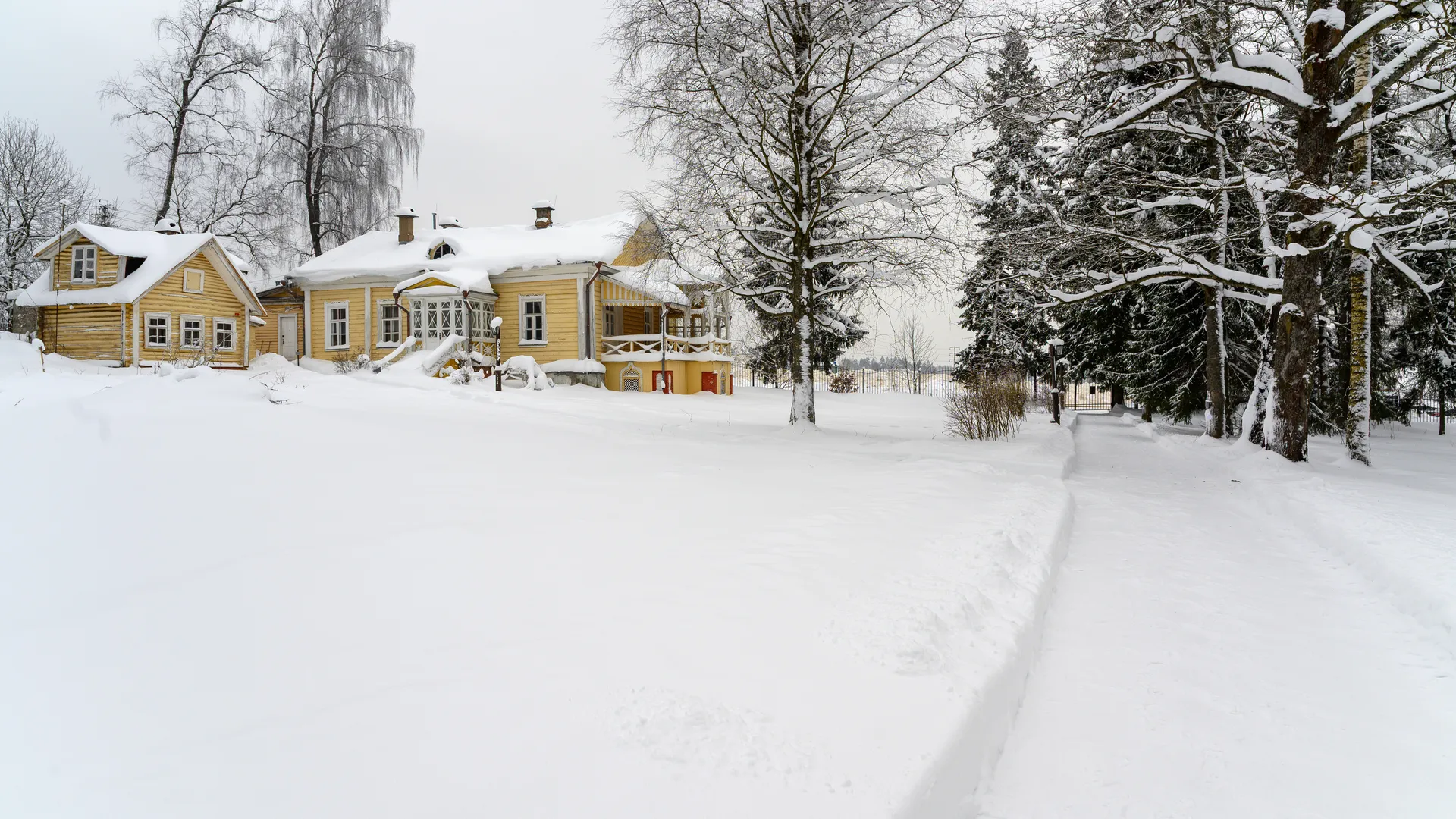 Флигель в музее-заповеднике «Усадьба Мураново» Пушкинского округа