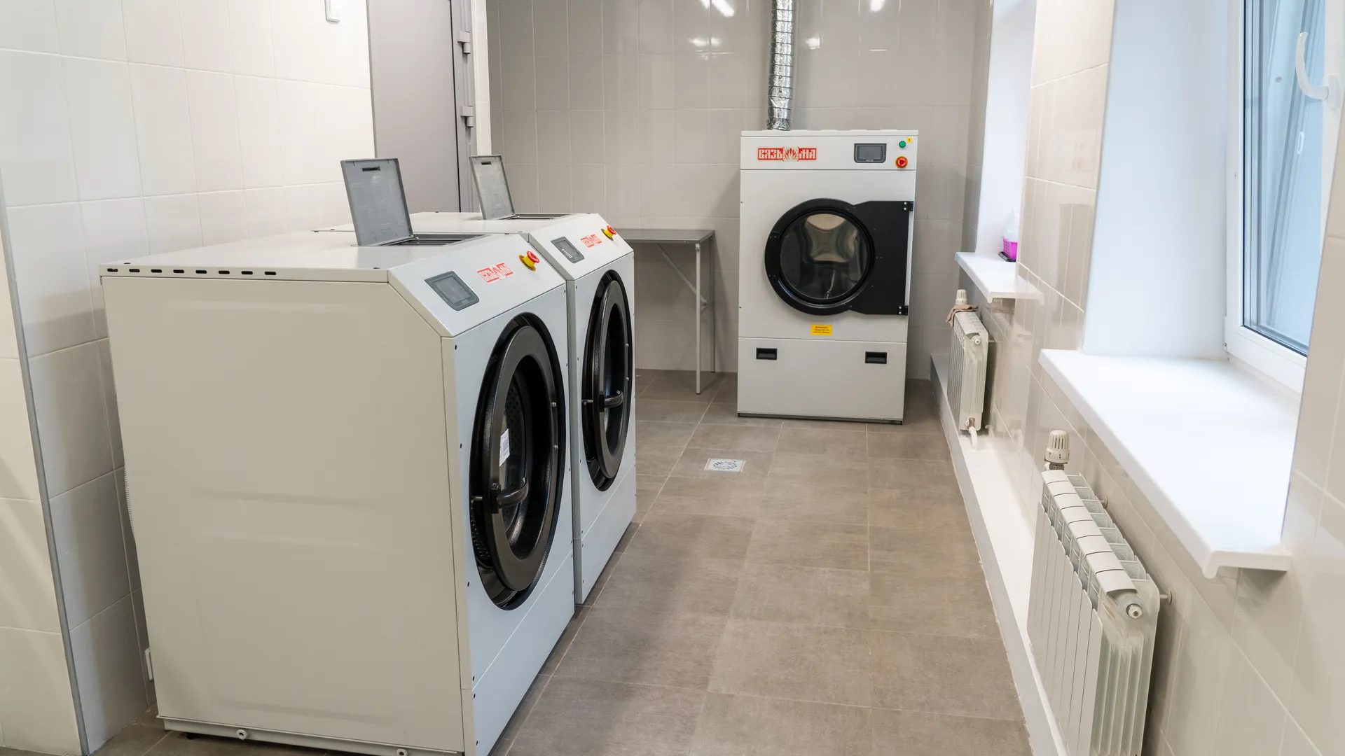 Новые стиральные машины в детском саду гимназии №5 после капитального ремонта в Красногорске