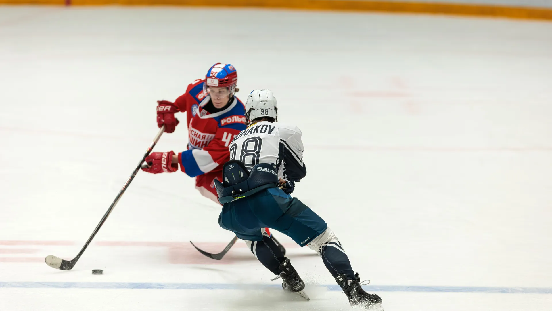 Чемпионат Молодежной хоккейной лиги: «Красная Машина Юниор» из Подмосковья против «Динамо» из Санкт-Петербурга