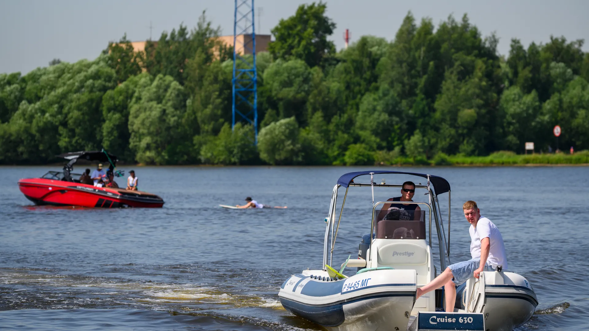 Чемпионат Московской области по серфингу на Пироговском водохранилище в Долгопрудном