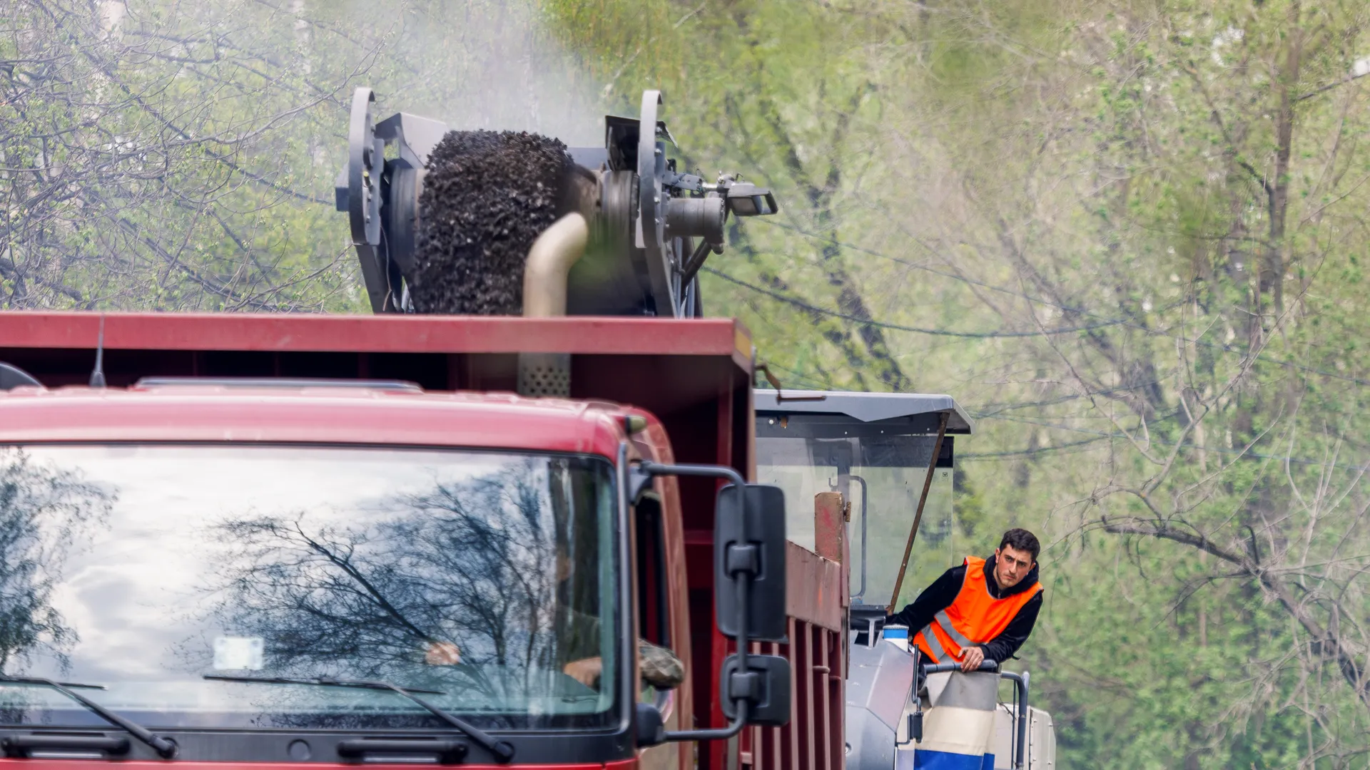 Ямочный ремонт дорог во дворах Балашихи