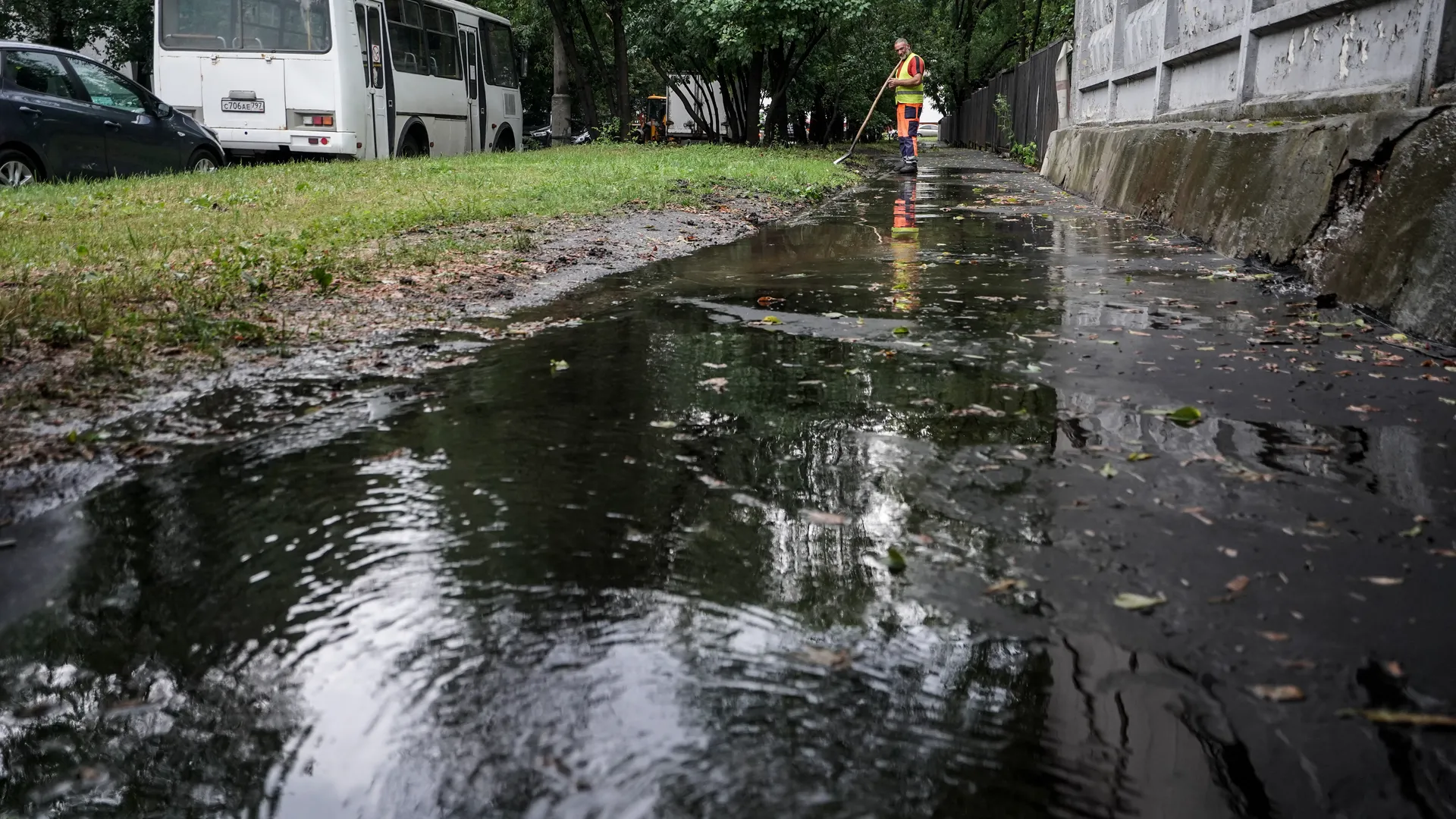 Последствия ливня в Москве