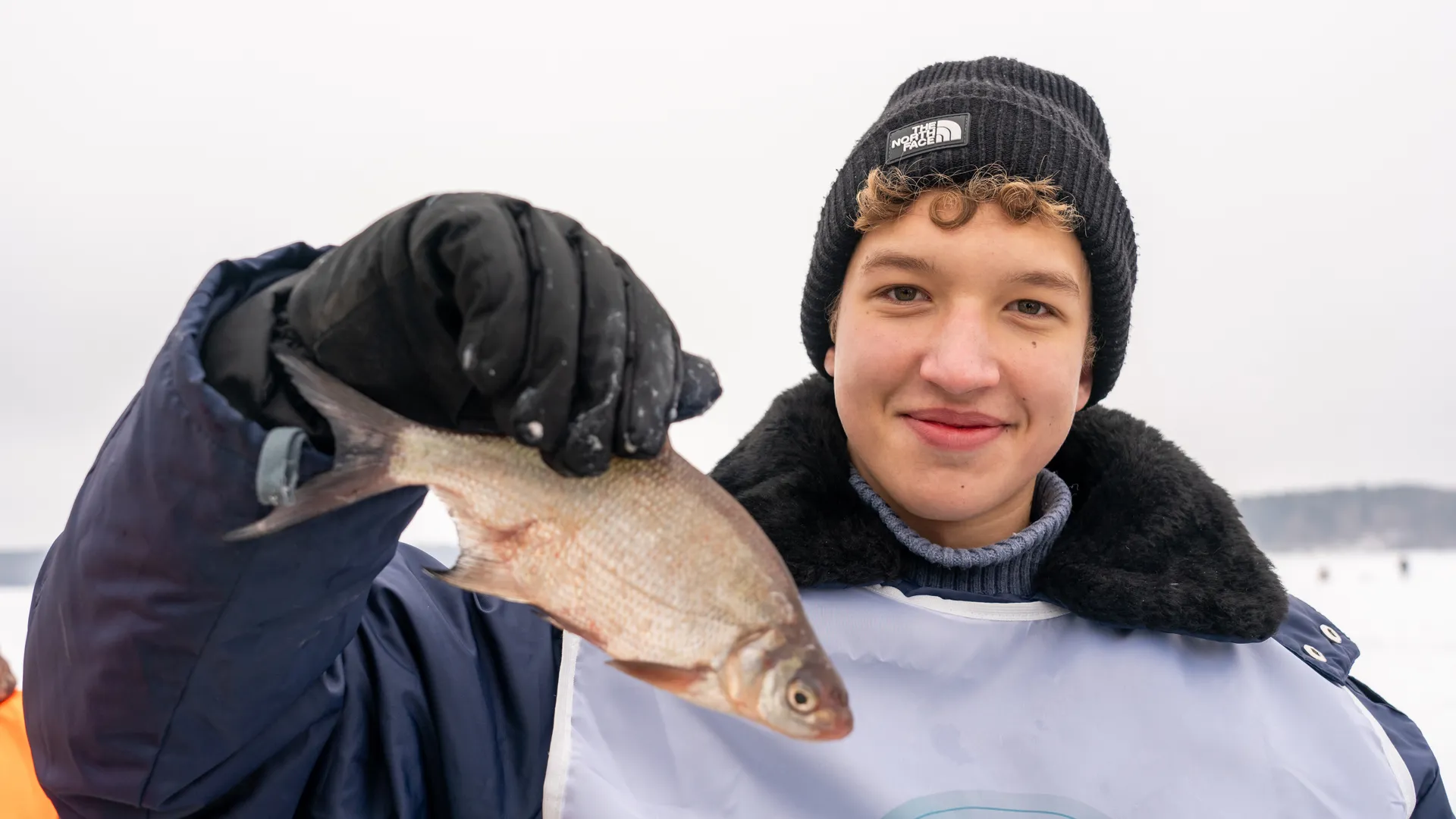 Зимняя рыбалка на Озернинском водохранилище в Рузском округе