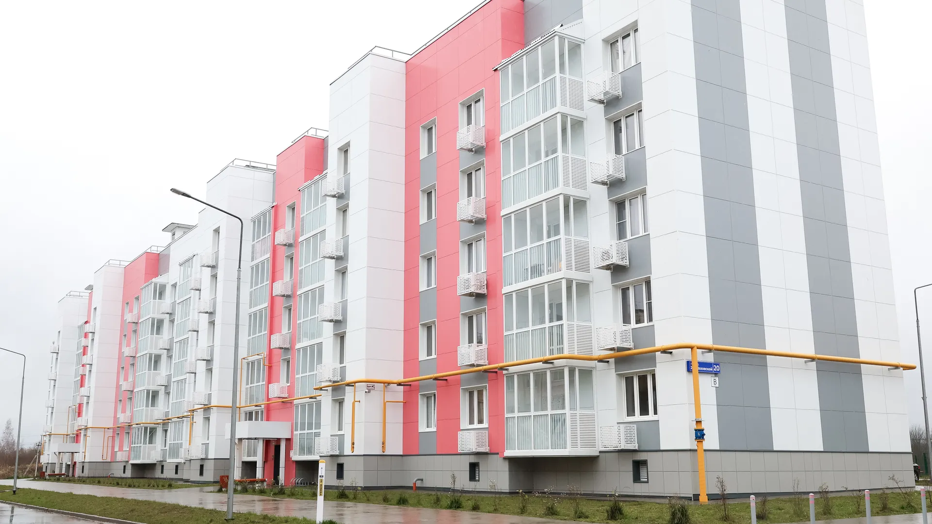 Новые дома на 2-м Шаховском проезде в Волоколамске