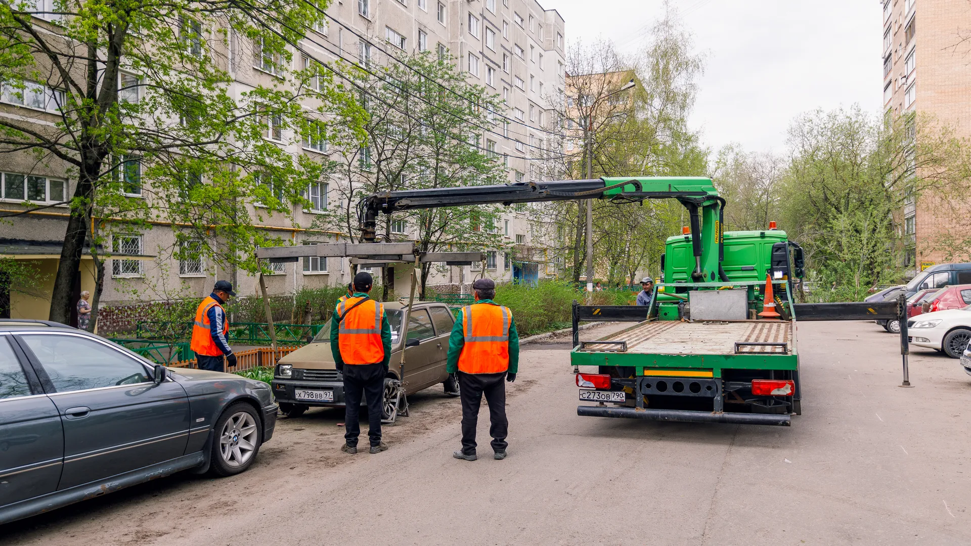 Ямочный ремонт дорог во дворах Балашихи
