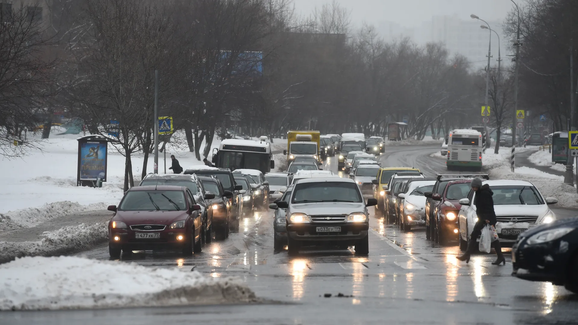 Транспорт на дорогах Москвы зимой