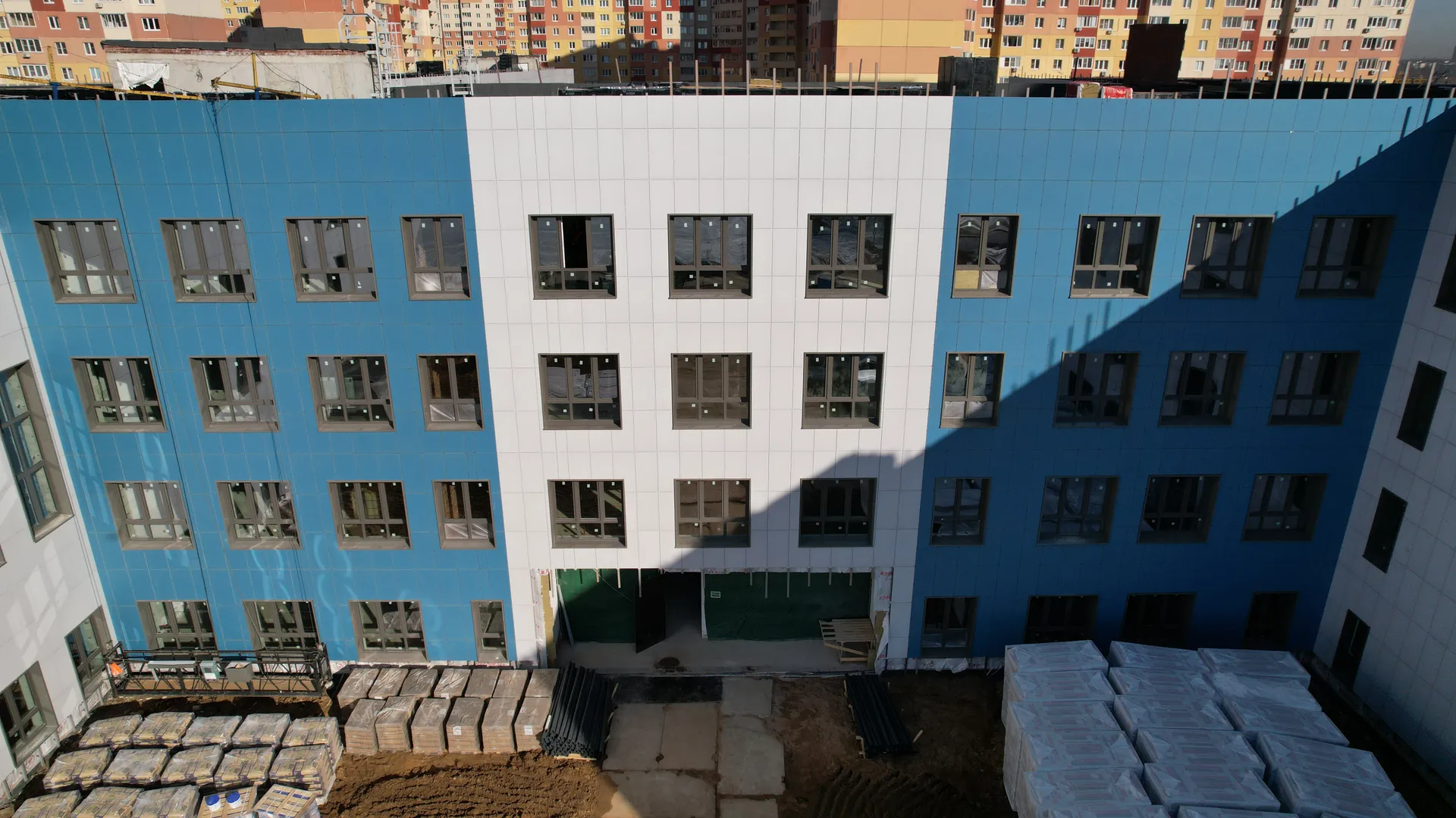 Строительство школы на 1100 мест в ЖК «Новые Островцы»