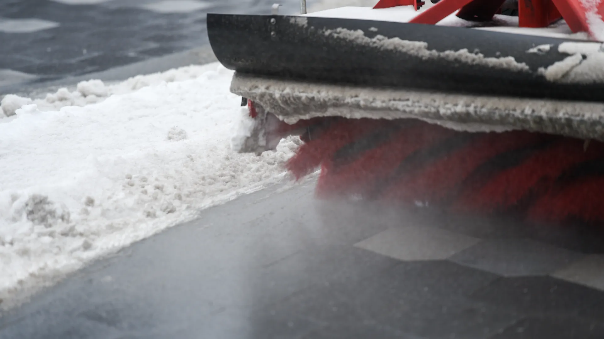 Последстивя сильного снегопада в Москве
