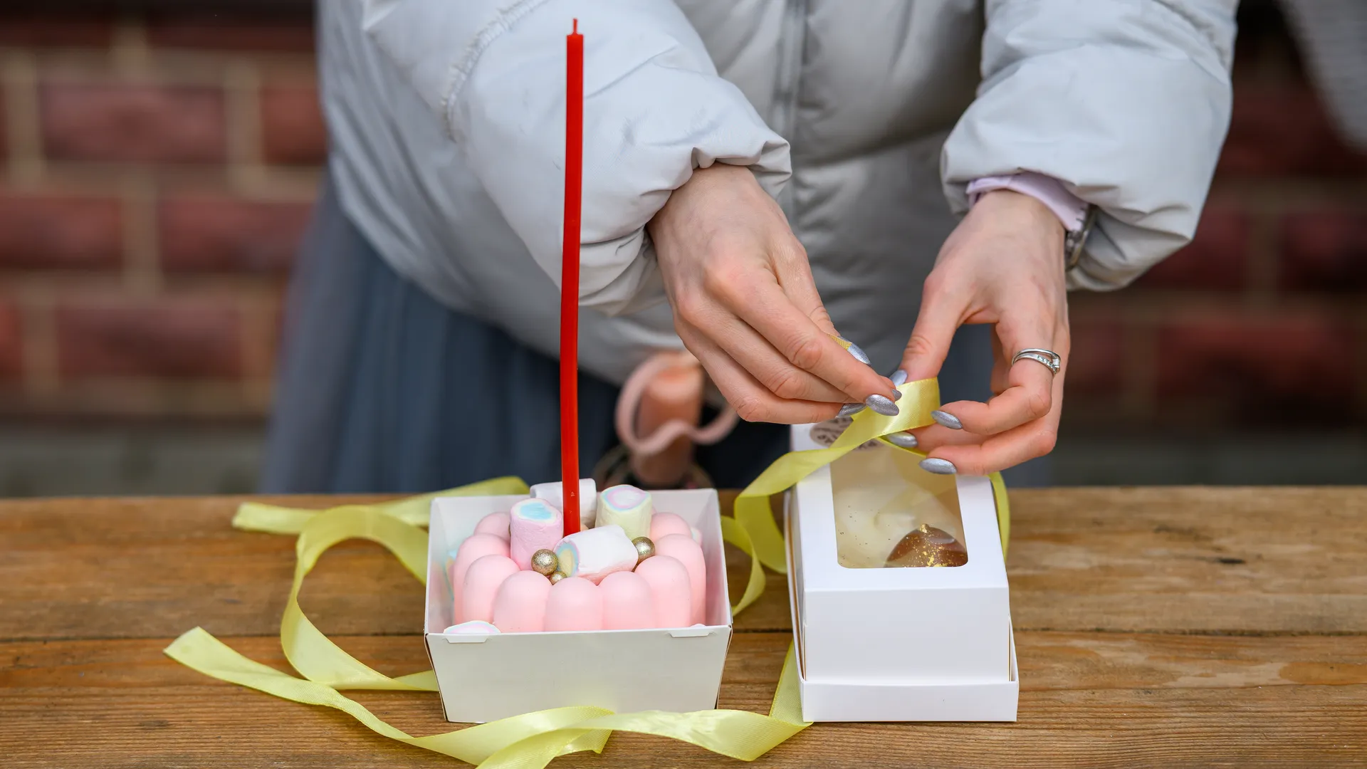 Освещение куличей в праздник Пасхи в храме Неопалимая Купина в Востряково округа Домодедово