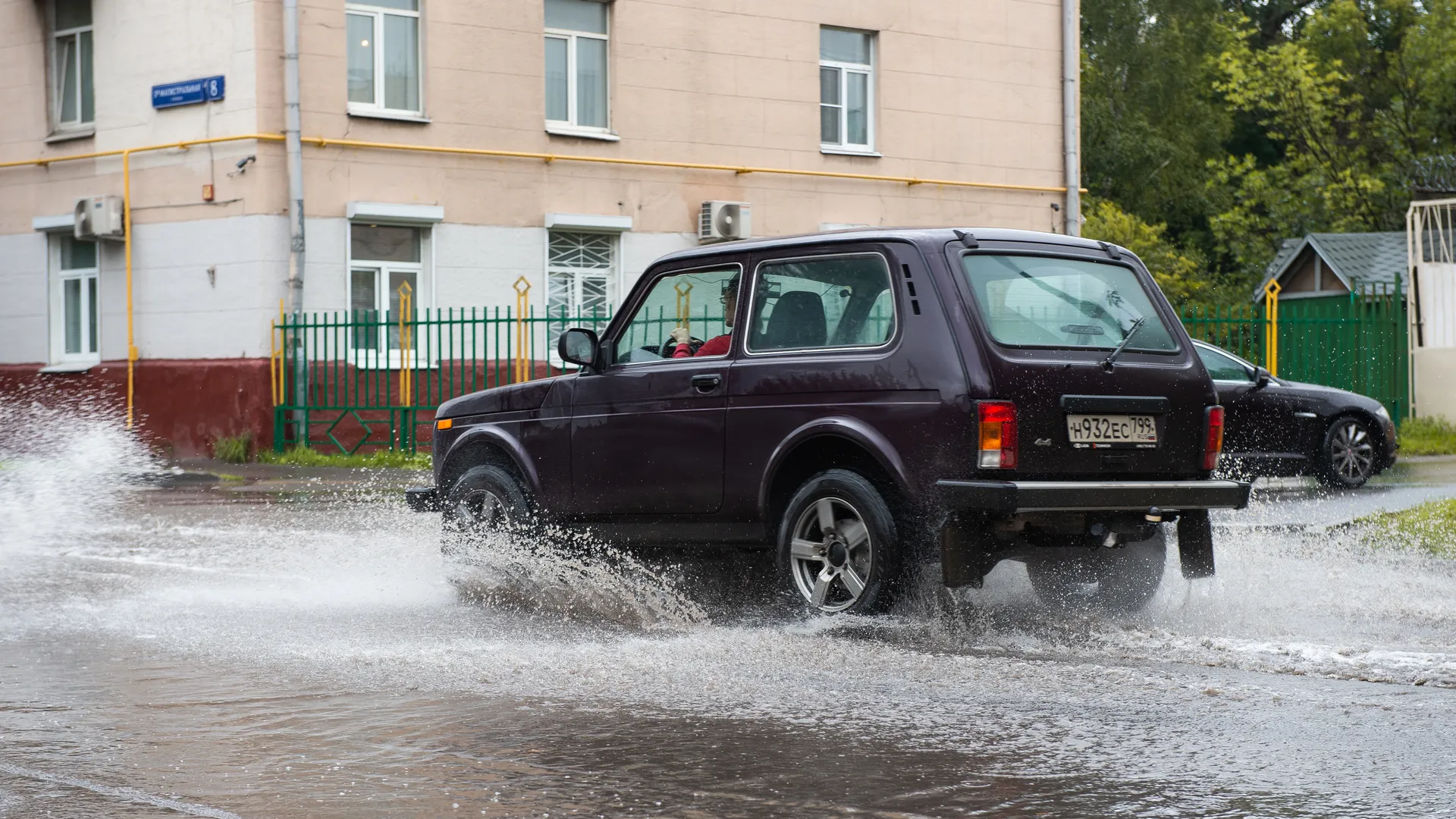 Проливной дождь в Москве