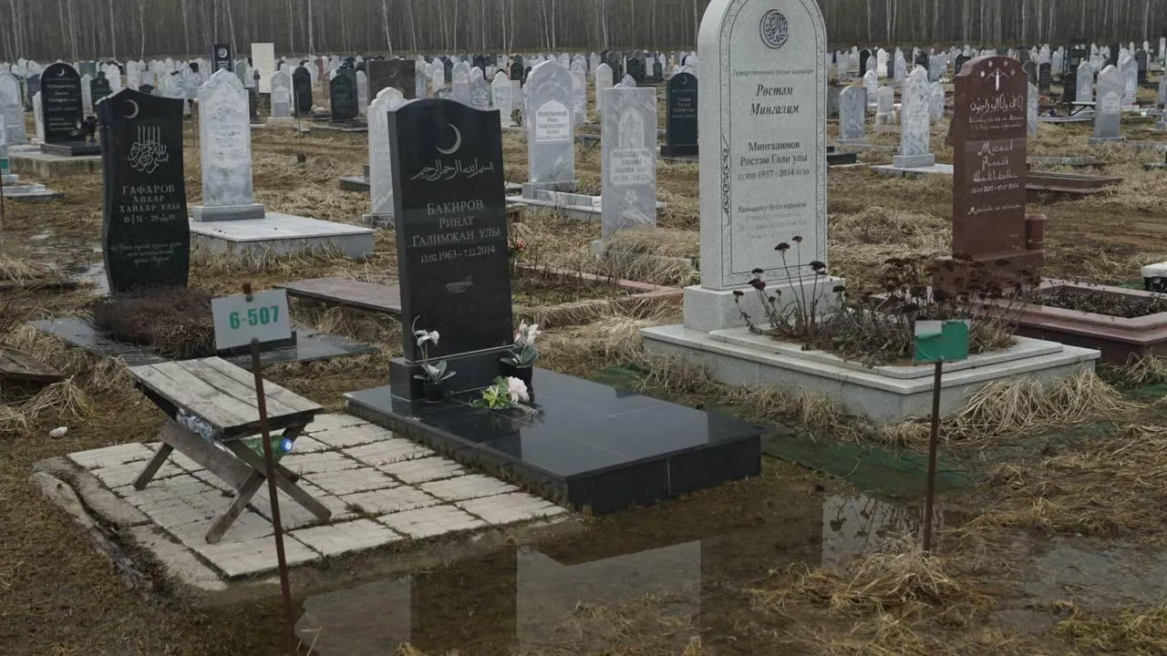Мусульманское кладбище. «Челны Live» \ Екатерина Волкова