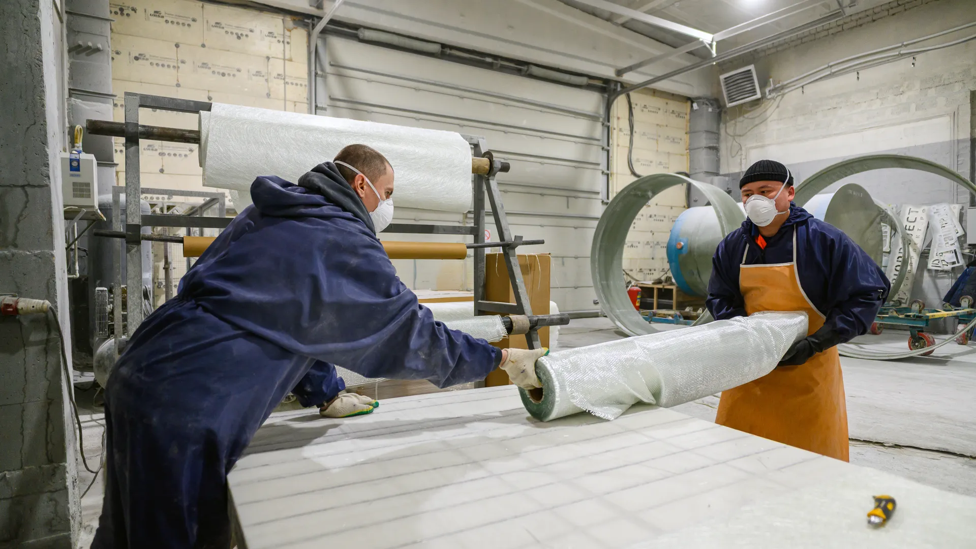 Цех компании «БиоПроект Пересвет»: производство емкостей, очистных сооружений и насосных станций из стеклопластика